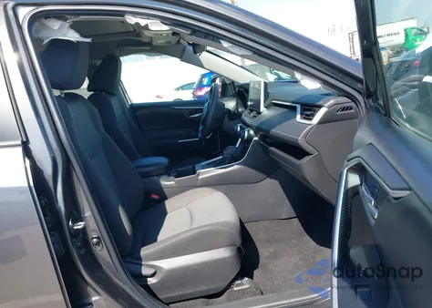 2023 Toyota Rav4 Xle z USA, uszkodzony, nr VIN 2T3W1RFV3PW247789